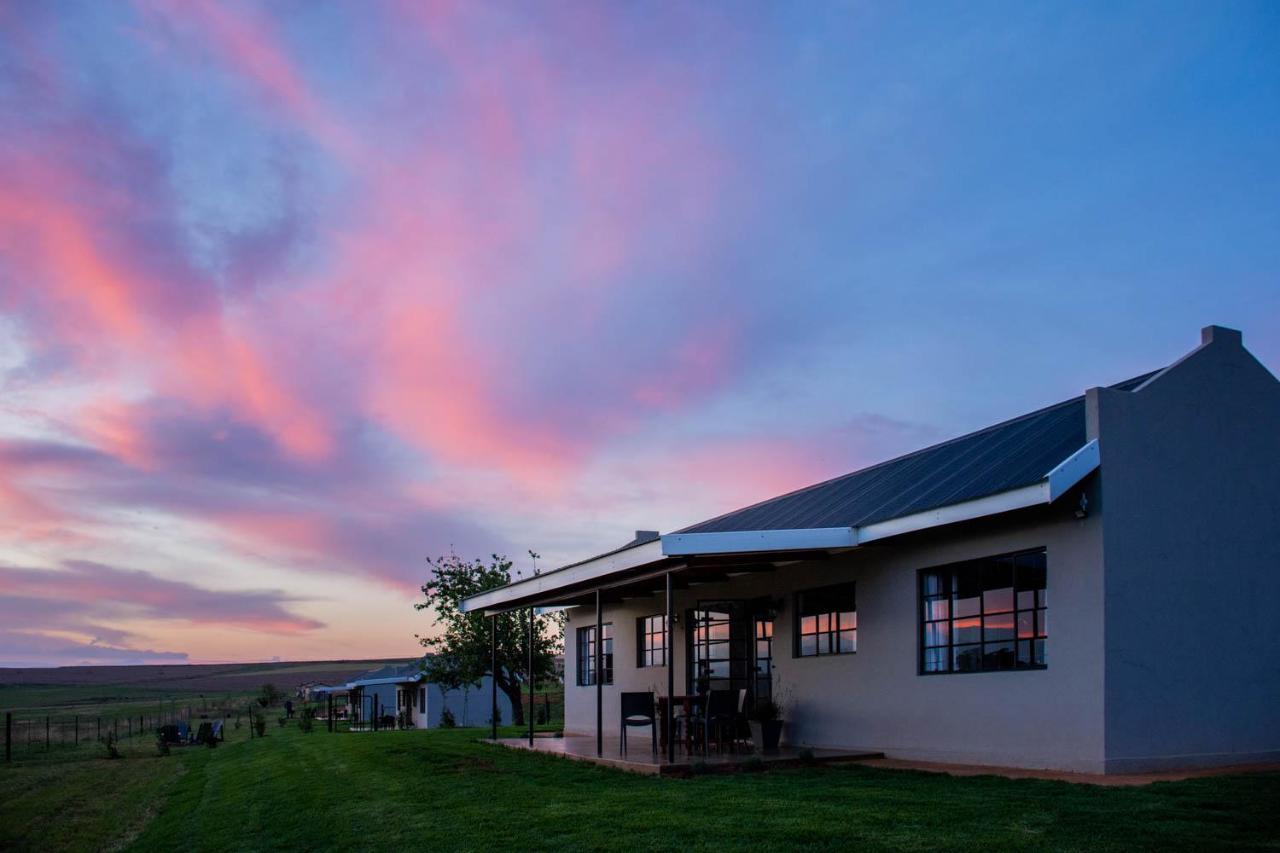 Kezlyn Farm Cottages Bergville Bagian luar foto